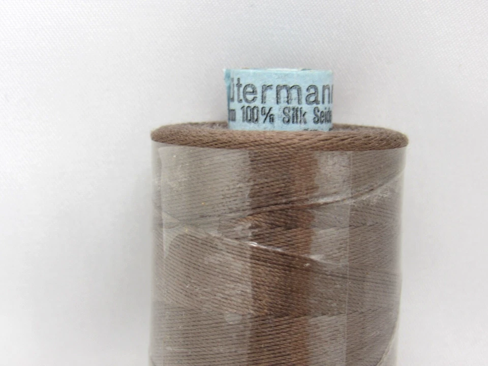 100% Silk Thread Dark Taupe 439 Gutermann Nm 45/3 NOS 495 Yards Spool 450 m - Image 2 of 4