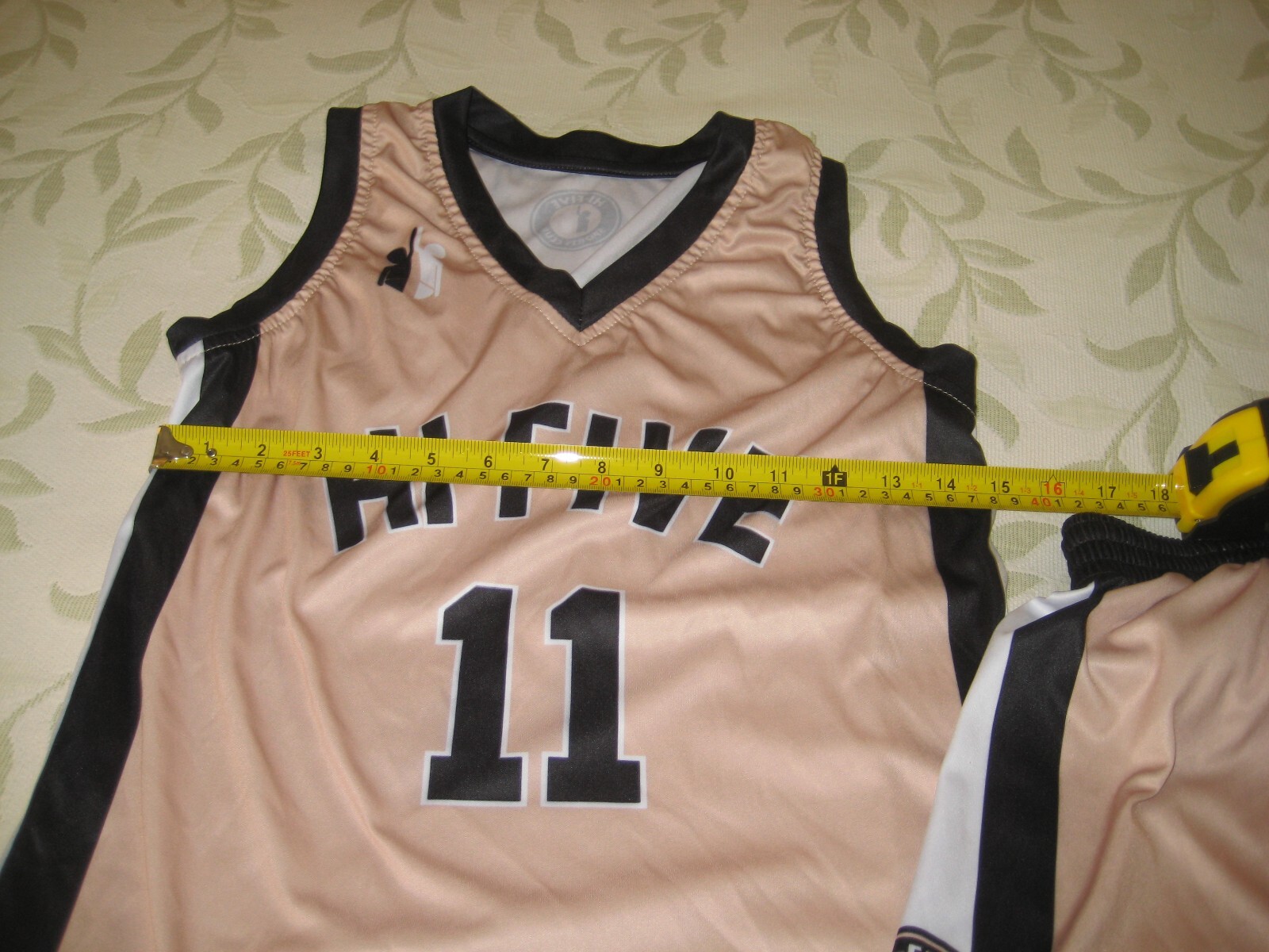 Picture 5 of 6