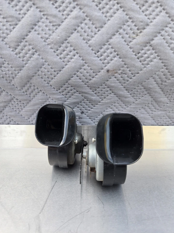 INFINITI M35H M37 M56 Q70 2011-2019 BOCINAS TONO ALTO Y BAJO BOCINA (PAR) OEM Foto 3 de 4