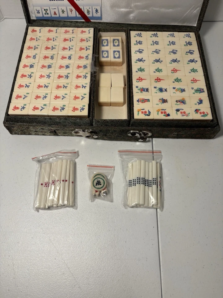New Vintage Mid Century Mahjong Bamboo Tile Set Complete W/Betting Sticks, Dice - Image 2 of 4