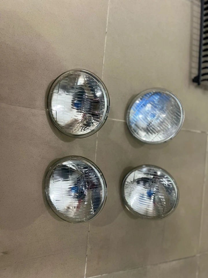 Montaje completo de faros Toyota Corolla Conversion 1970-1983 -KE70-TE72-KE75 Foto 4 de 4