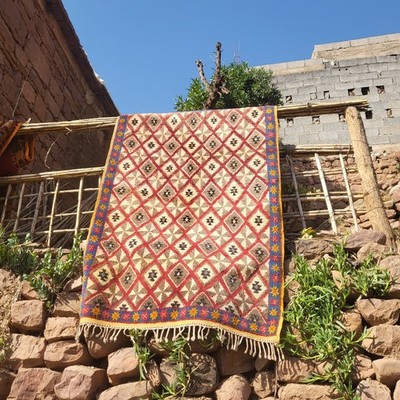 Vintage Boho Moroccan Wool Rug  Handwoven Berber Carpet Bohemian Decor 113  176 
