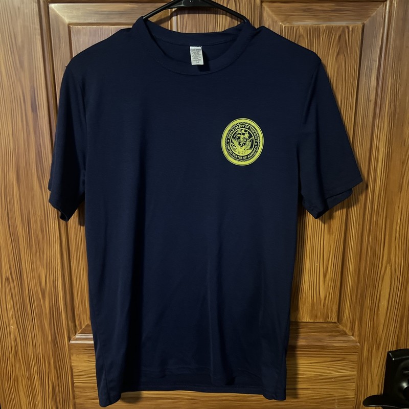 United States Navy “America’s Navy” Blue Short Sleeve Shirt Size Medium