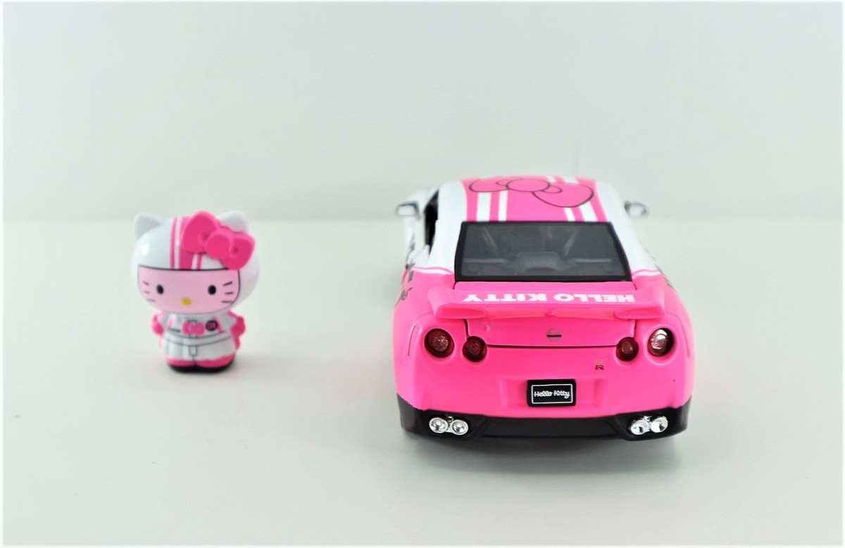 Hello Kitty and 2009 Nissan GT-R (R-35) Die-cast 1:24 Scale Model