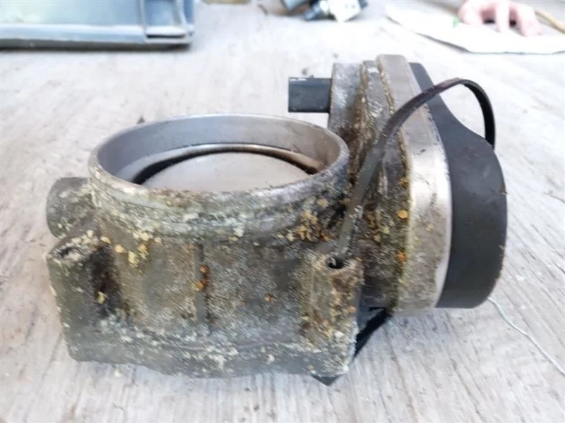 2004 宝马 E66 745LI THROTTLE 车身阀门车身组件 原始设备制造商 二手 已测试  — 第 3/4 张图片