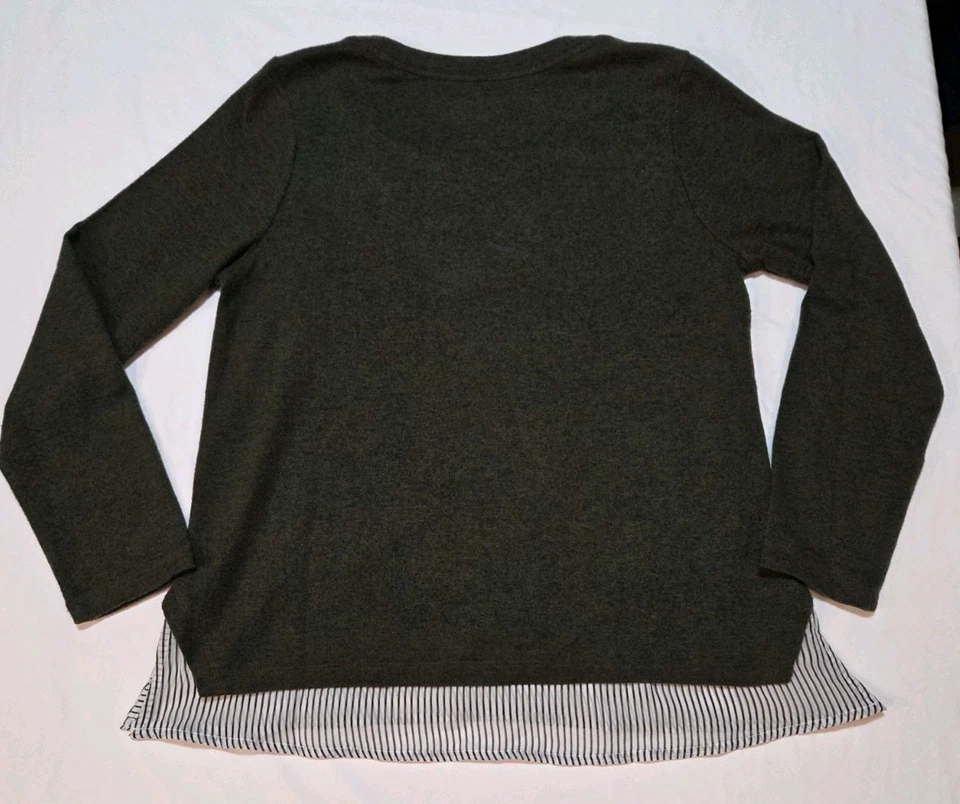 Suéter boho grande gris verde con dobladillo a rayas en capas de la Asociación de Polo de Estados Unidos para mujer Foto 2 de 4