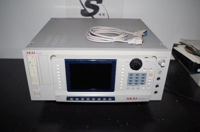Akai S 6000 Sampler / FX EB20 / 16 Out / 128 Voice / 136 MB