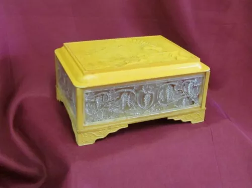 VINTAGE USSR RUSSIAN JEWELRY BOX