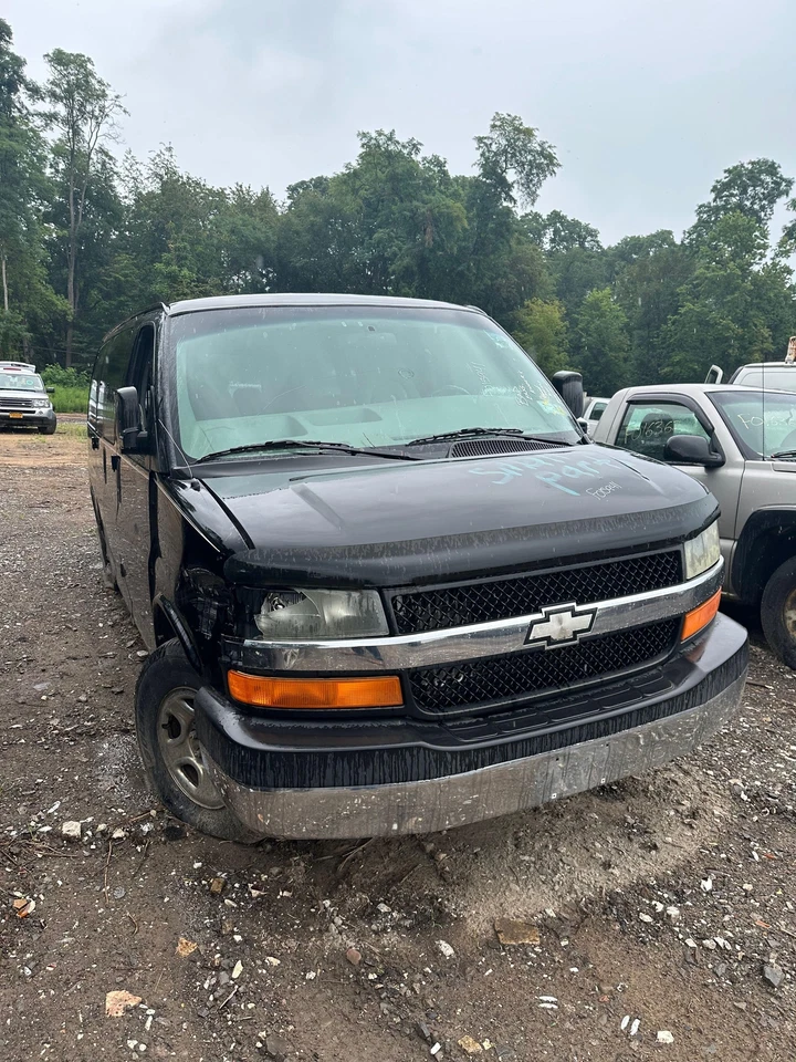 Alternador CHEVY EXPRESS 1500 03 04 Foto 2 de 4