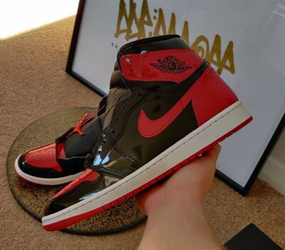 NIKE AIR JORDAN 1 HIGH 