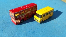 Matchbox double-decker bus + Siku Mercedes 406 Post incomplete