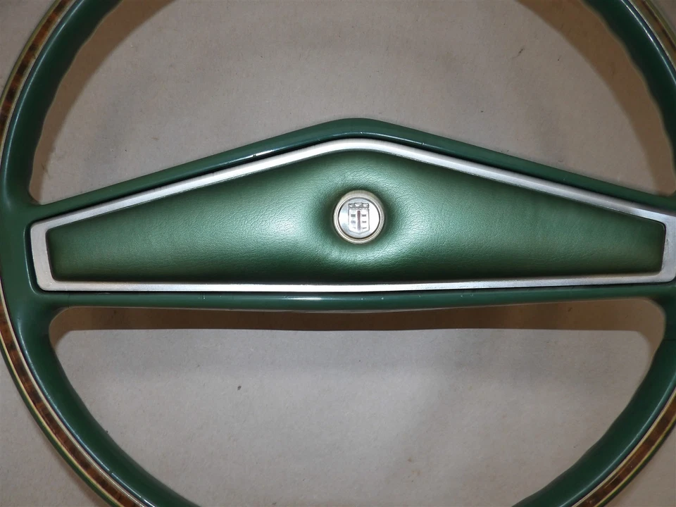 Volante verde Dodge Diplomat Chrysler Lebaron 1977-1978 -ver descripción Foto 2 de 4