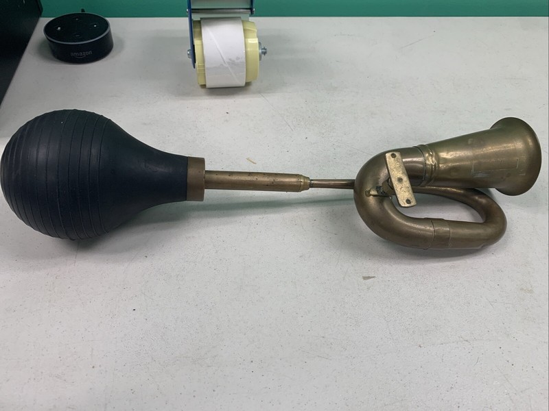 Lovely Sounding Vintage Brass Car Horn