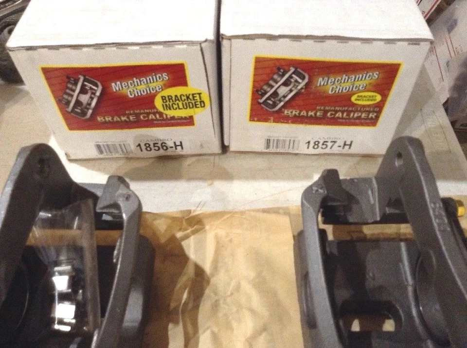 PINZAS DE FRENO DELANTERAS SEMICARGADAS CAMBRO Y SOPORTE TOYOTA HIGHLANDER (EXC HÍBRIDO) Foto 4 de 4