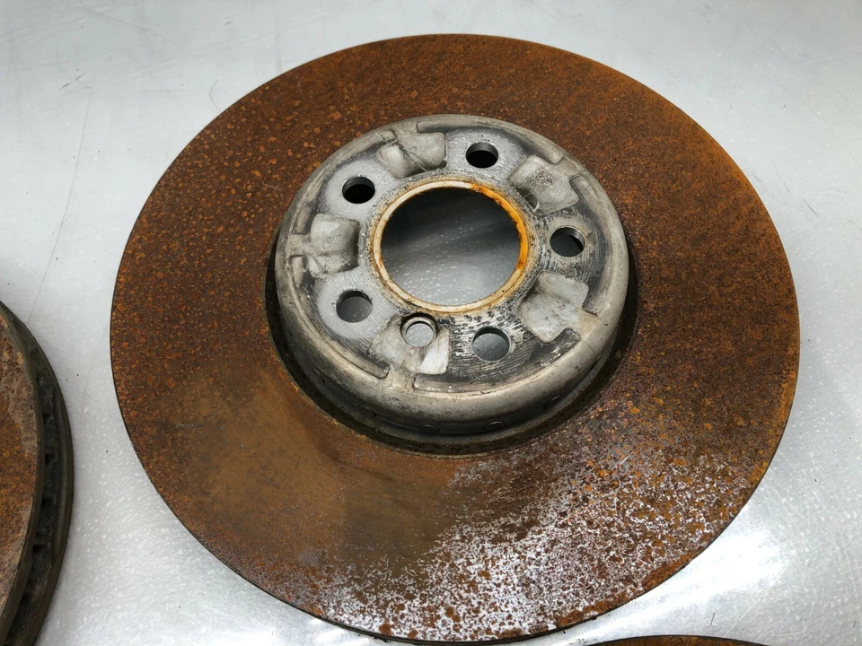 BMW 740I 2016-2019 rotor de disco de freno delantero trasero OEM. Foto 3 de 4