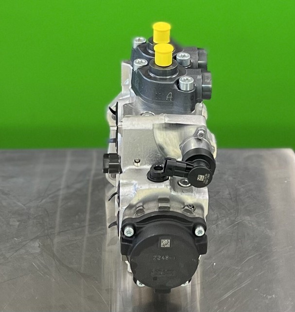 Bosch Injection Pump 0445020195 for IVECO Stralis Trakker Holland T9 ...