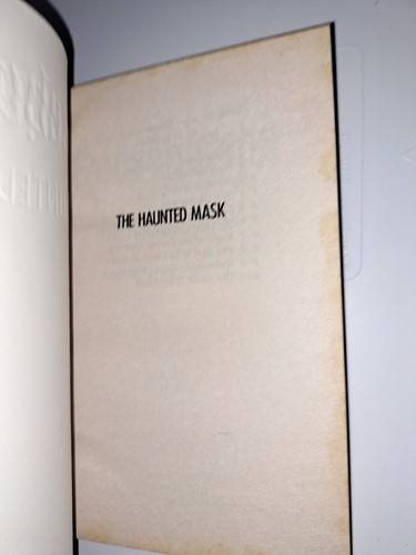 TRUE 1st Print w/MASK RARE Goosebumps #11 The Haunted Mask R. L. Stine EXCELLENT - Picture 9 of 11