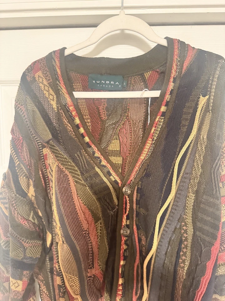 Tundra (Canada) "Coogi style" M mens sweater made in Canada - Image 3 of 4