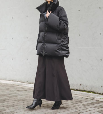 Uniqlo +J Down Volume Jacket Winter 2026 Jil Sander Navy / Black