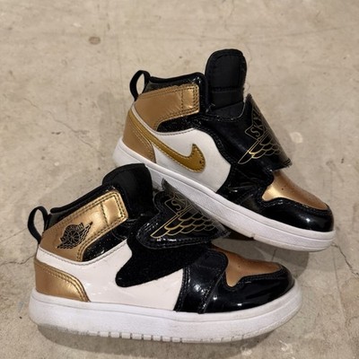 Nike Air Jordan Sky Jordan 1 SE PS Gold Toe Retro Sneakers DV6069