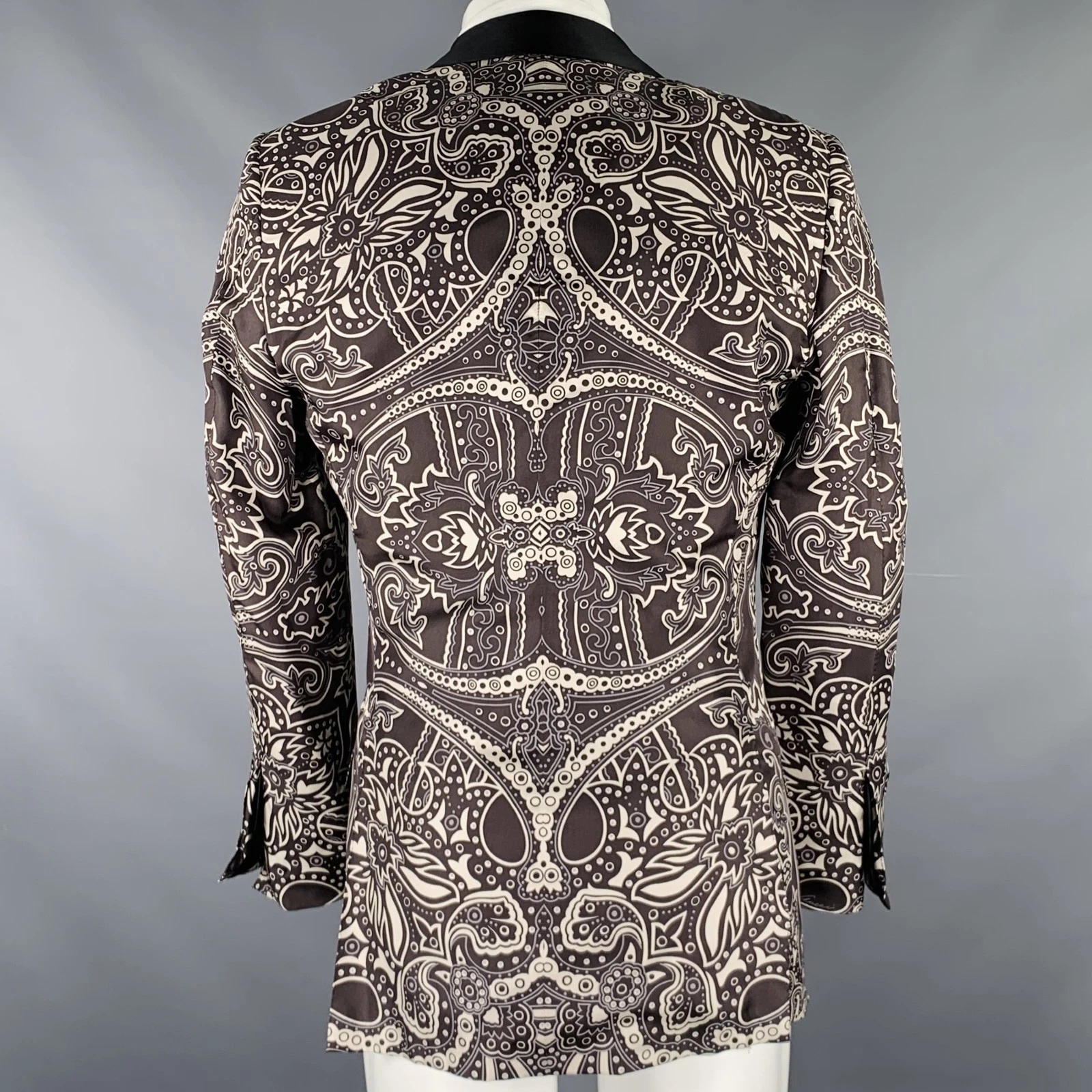 Cappotto sportivo Gucci taglia 38 nero grigio grafica seta