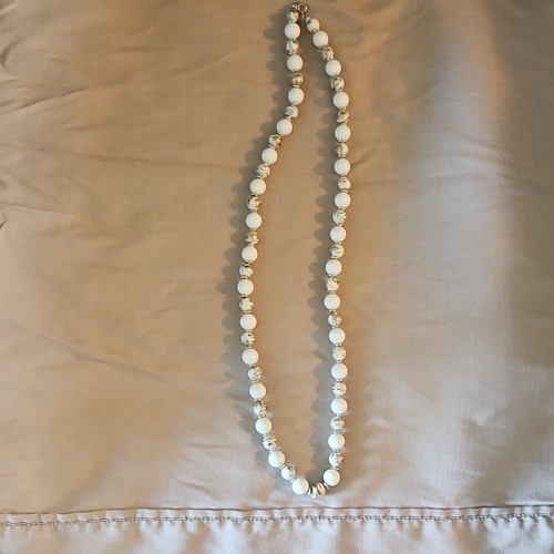 White Silver Beaded Necklace Marbled Plastic Ball Bead Fashion Jewelry