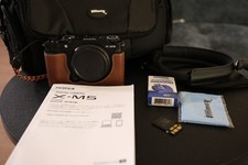 Near Mint Fujifilm X-M5 Mirrorless Camera Body with 64G sd card, camera bag,