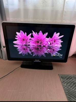 Philips 37 Zoll Fernseher (Full HD, Ambilight)