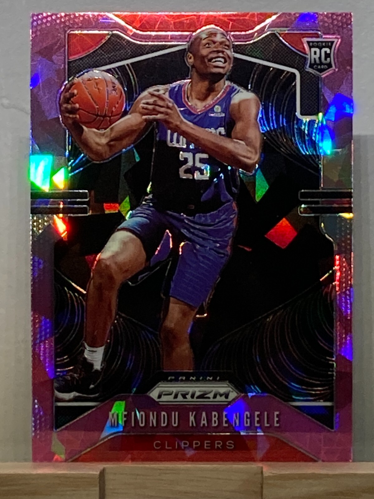 2019-20 Panini Prizm Pink Cracked Ice RC #271 Mfiondu Kabengele Clippers 1346