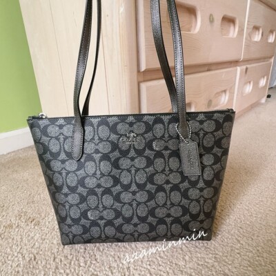 NWT COACH Fiona Zip Tote Bag In Signature Canvas CW396