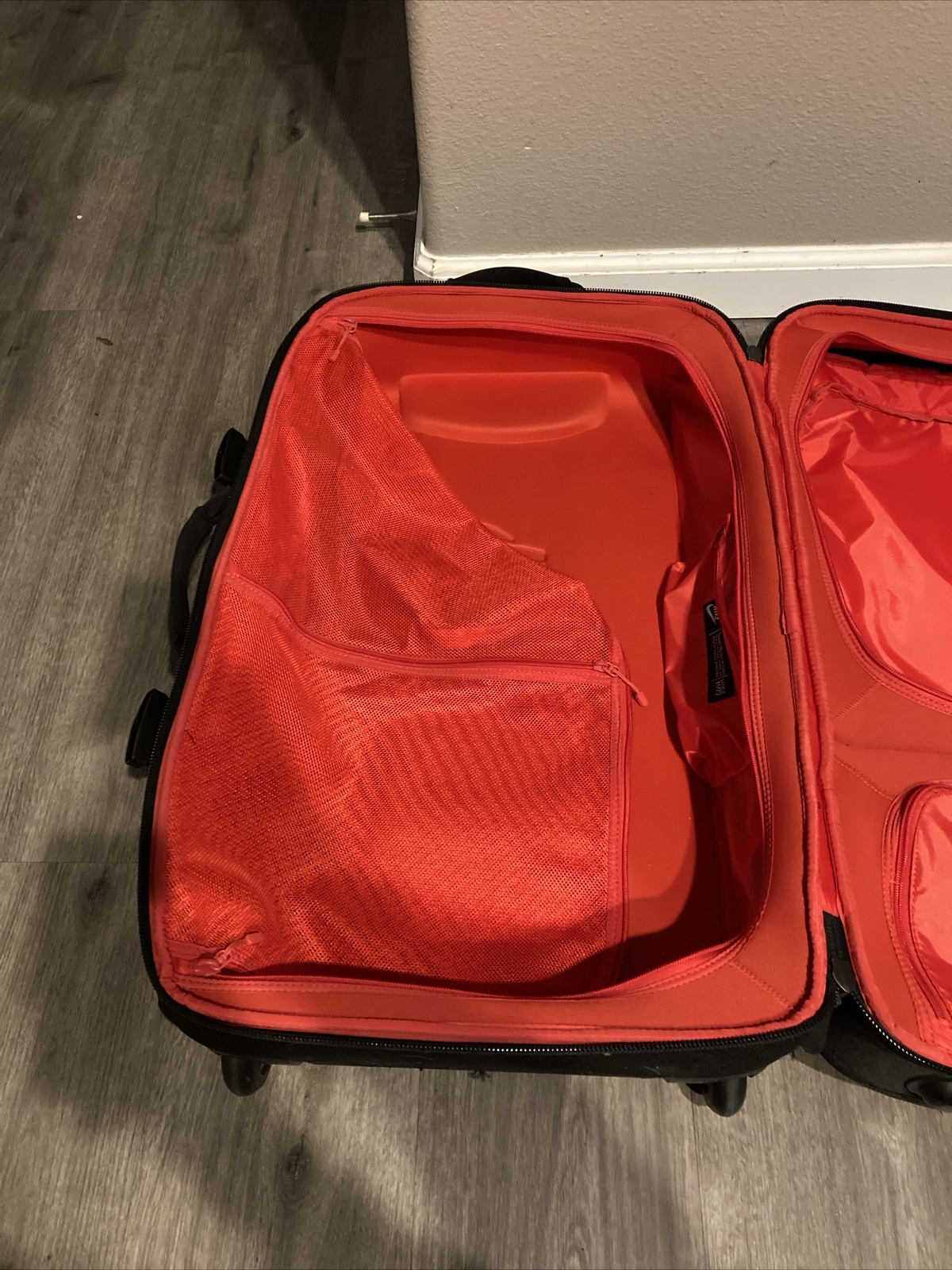 NIKE Fiftyone49 Large 28” Deep Rolling Luggage Waterproof Cordura Red