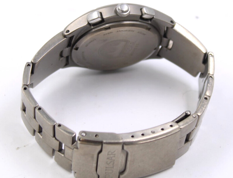 PULSAR Titanium Chronograph Date Quartz Wristwatch Spares/Repairs R39 eBay