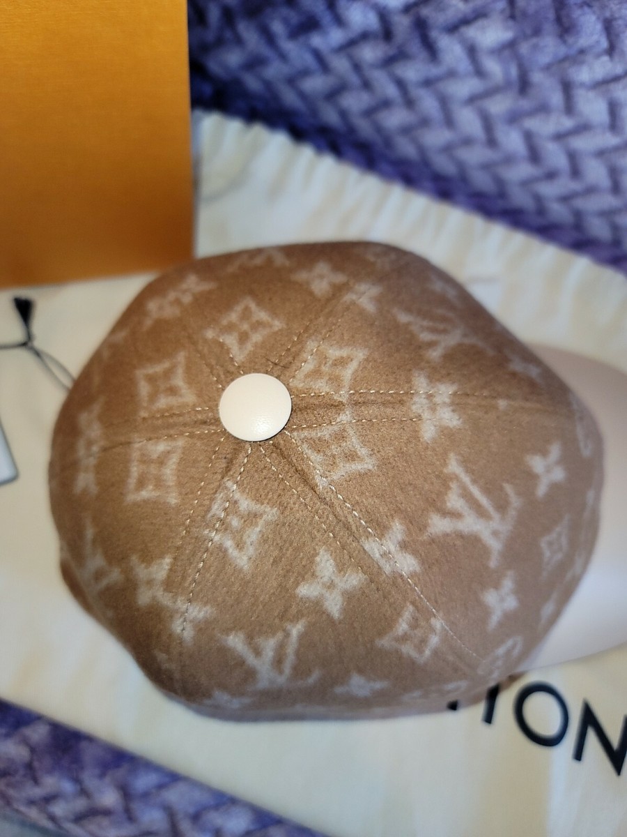 LOUIS VUITTON Hat Cap Monogram 100% Wool Color Monogram Size  display picture 2