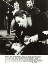1964 Hamlet Movie Press Photo 7x9.5 Richard Burton Alfred Drake Rehearsal  *P16a