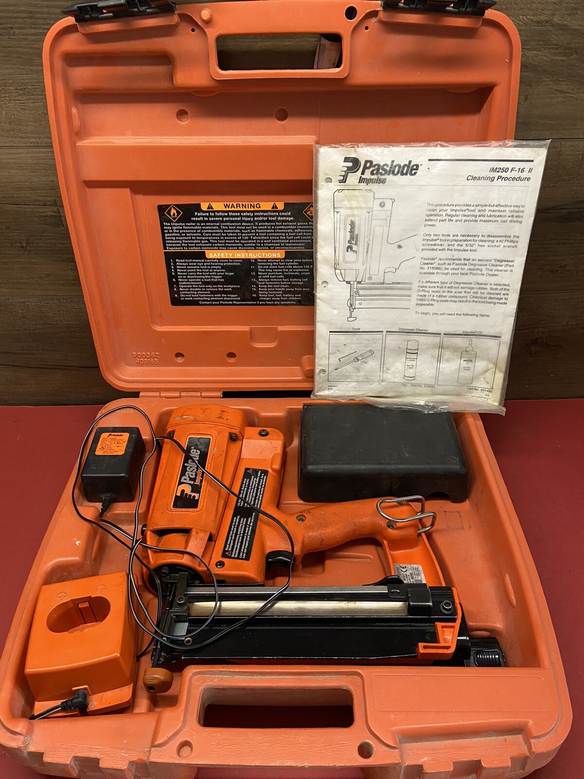 Paslode Impulse IM250 II F16 II Cordless 16 gauge Straight