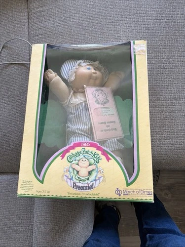 1985 PREEMIE Cabbage Patch Kids Doll Bald With Blue Eyes In Box With Papers