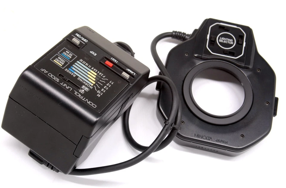 Minolta Macro 1200 AF Flash Set with 49mm Lens Adapter Ring - Image 2 of 4