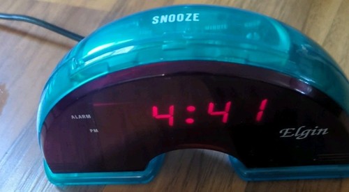 Vintage Advance Rainbow Shape Digital Elgin 3154 Alarm Clock Blue - 第 7/7 張圖片