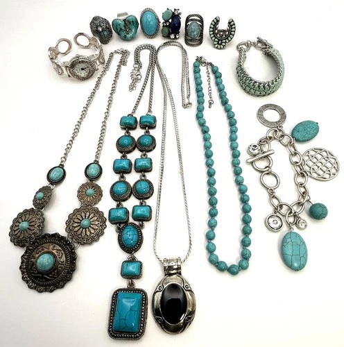 Southwestern Turquoise Tone Jewelry Lot Necklace C