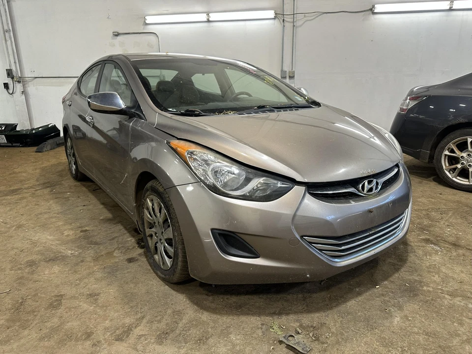 Medidor de velocímetro usado se adapta a: Hyundai Elantra Cluster Sdn MPH 2012 mercado de EE. UU. b Foto 2 de 4