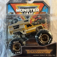 SPIN MASTER SERIES 33 MONSTER JAM WRECKREATION  CHEVY C10 PICKUP CAMPER