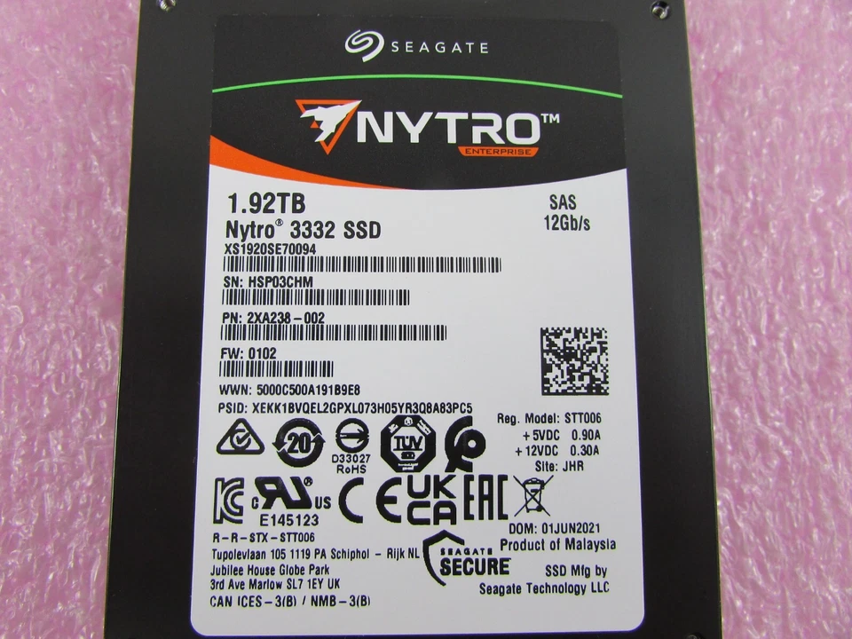Seagate Nytro 3332 1.92TB 12Gb/s 2.5" SED SAS SSD XS1920SE70094 Drive - Image 2 of 4