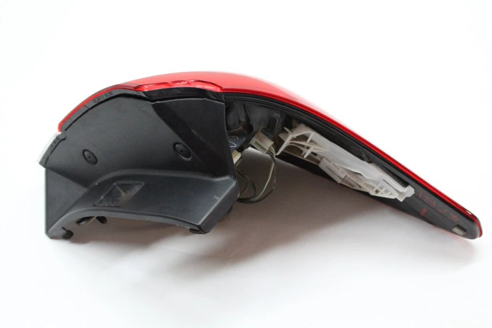 Luz trasera izquierda Subaru Outback 2013 OEM 10 11 12 13 14 Foto 2 de 4