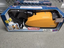 Miele Classic Kids Canister Vacuum Cleaner Toy -Yellow-age 3+ Klein BNIB