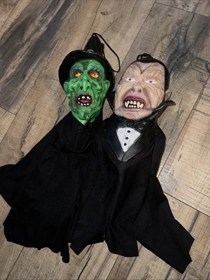 (2) Paper Magic Group? Halloween Hanging 7  Rubber Heads Dracula & Green Witch