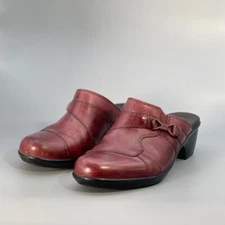 Clarks Leather Clogs Burgundy  Red SlipOn Comfort OrthoLite Footbed Women Size 7