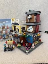 LEGO CREATOR: Townhouse Pet Shop & Café (31097)