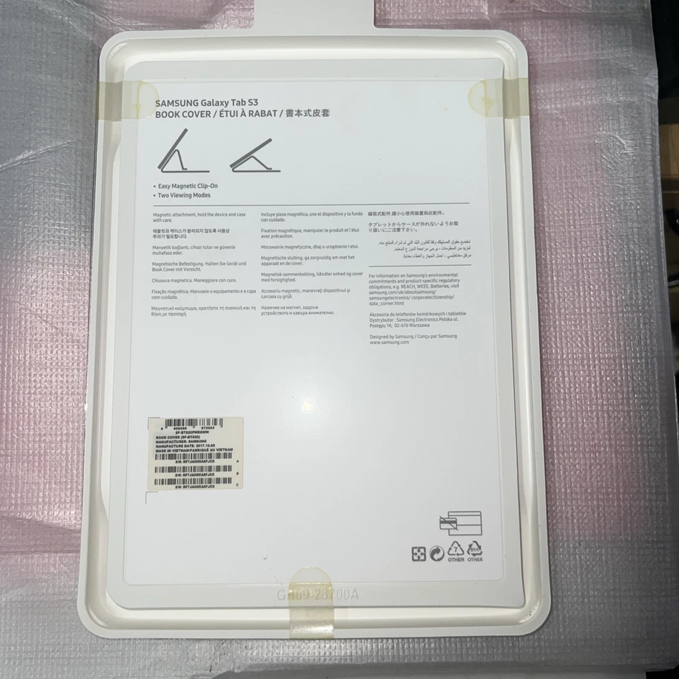 Genuine Samsung Galaxy Tab S3 Book Cover EF-BT820 White - Image 2 of 3