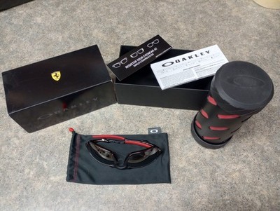 Oakley FERRARI Badman OO6020-07 Polarized Sunglasses Dark Carbon
