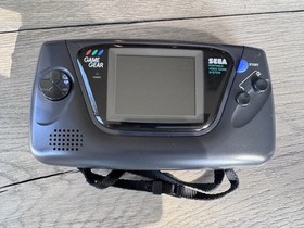 SEGA Game Gear Console Lot w/ 10 Games, AC Adapter, Battery Pack, Case & Manuals
